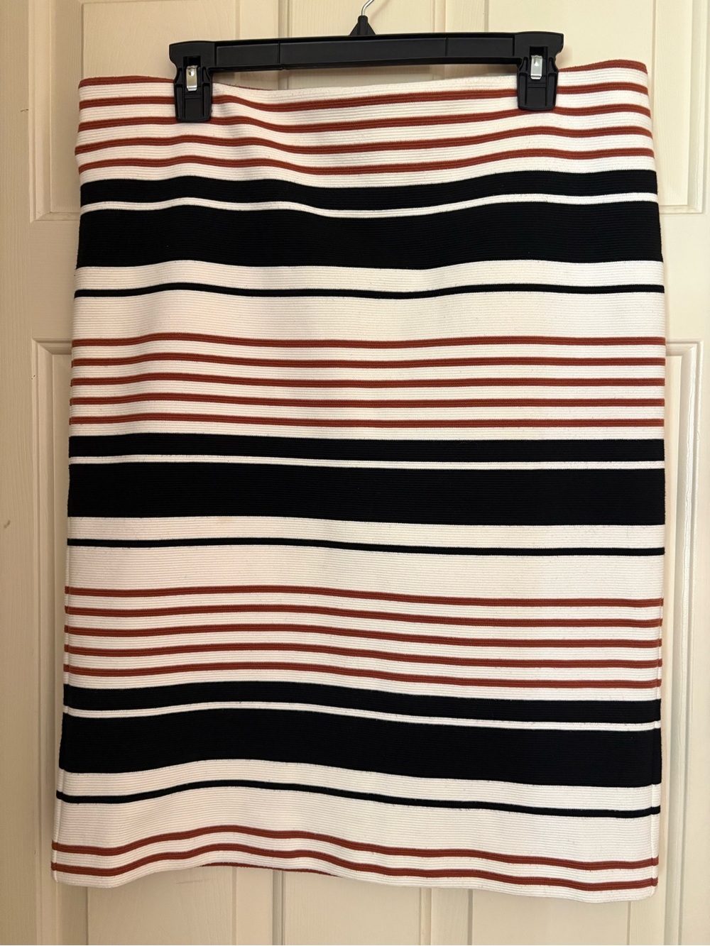 Loft Size Large Women's Pencil Skirt in Black, White & Rust
